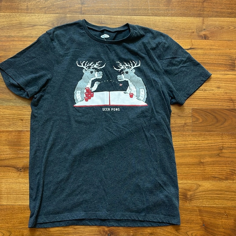 Old Navy Men’s Short Sleeve T-Shirt “Deer Pong” Size Medium